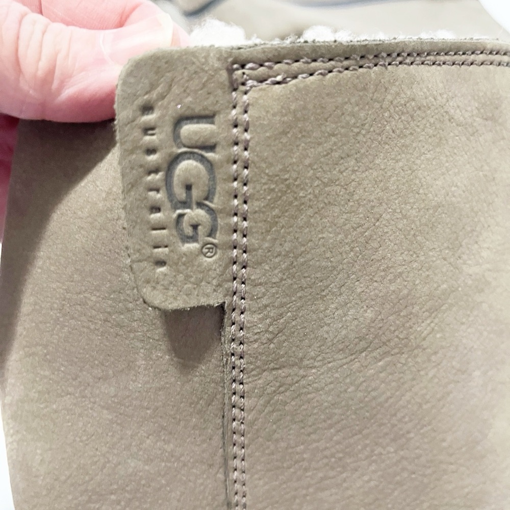 Ugh Bellfair All Weather Boots Sz Women’s 11 - Picture 2 of 8
